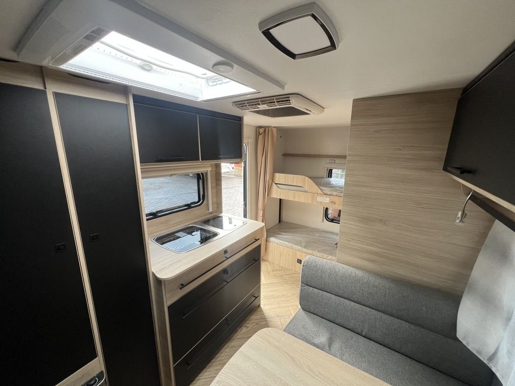 CARAVANA STERCKEMAN SPORT EDITION 490PE KID'S (6)