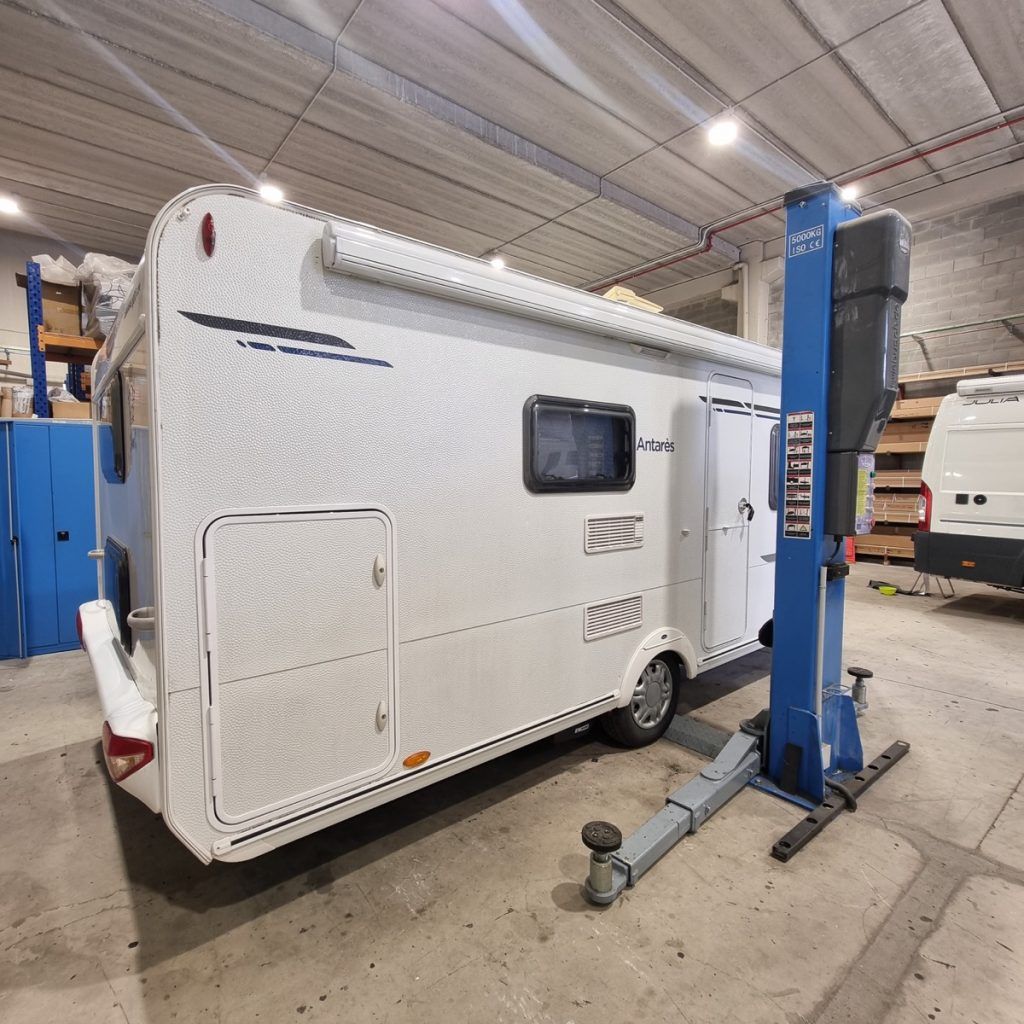 Taller Caravanas1000-01