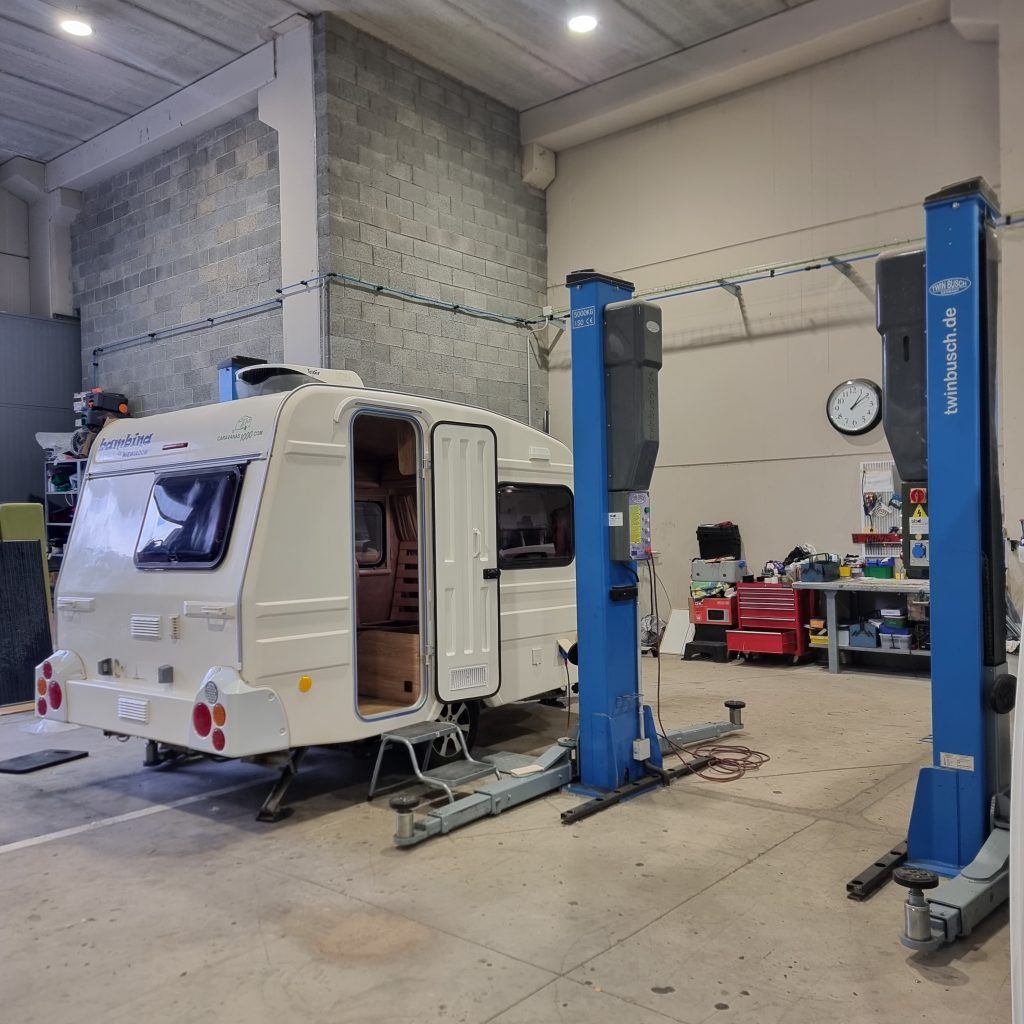 Taller Caravanas1000-02
