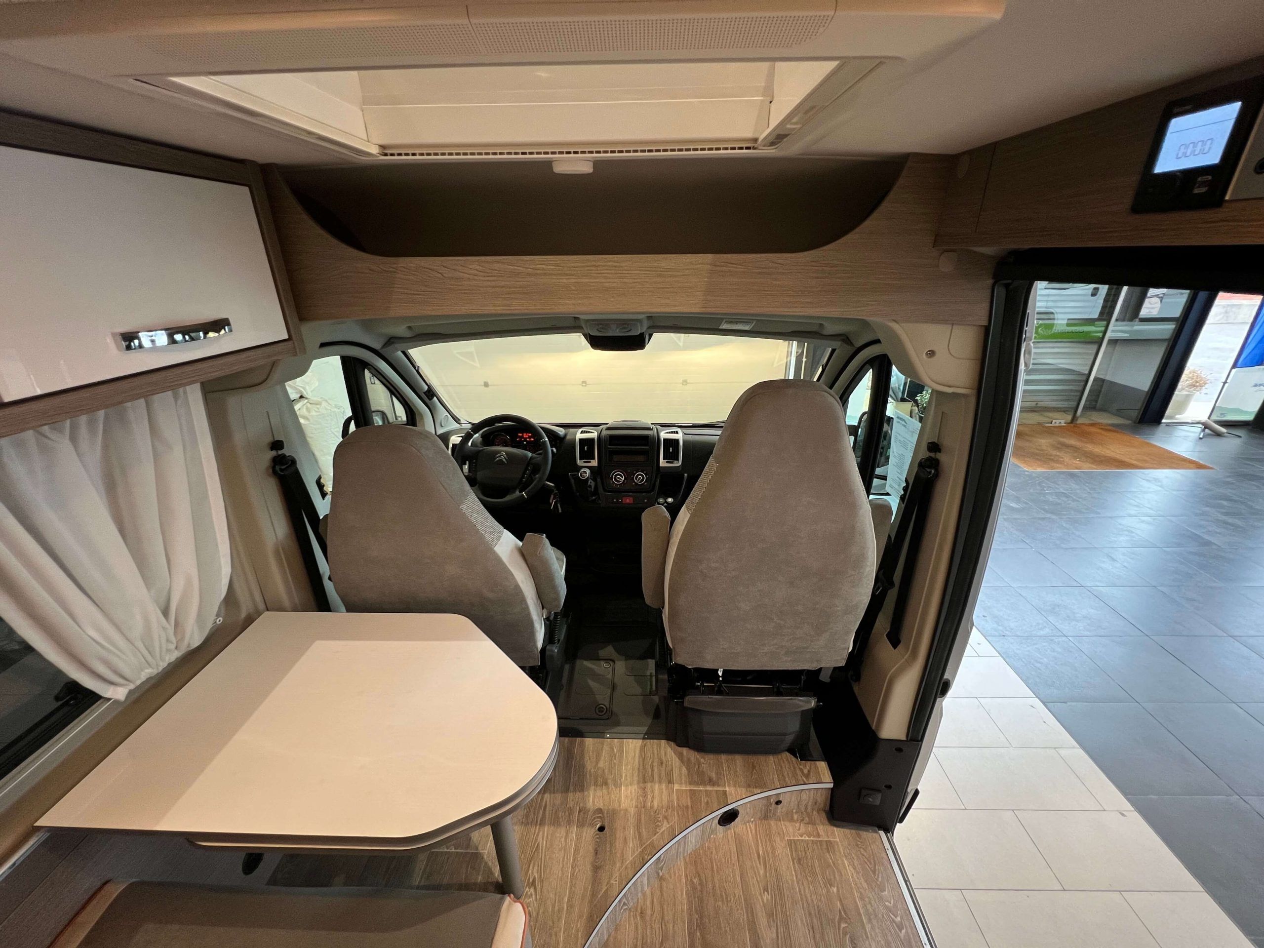 CAMPER PÖSSL 2 WIN S PLUS BLANCA (10)