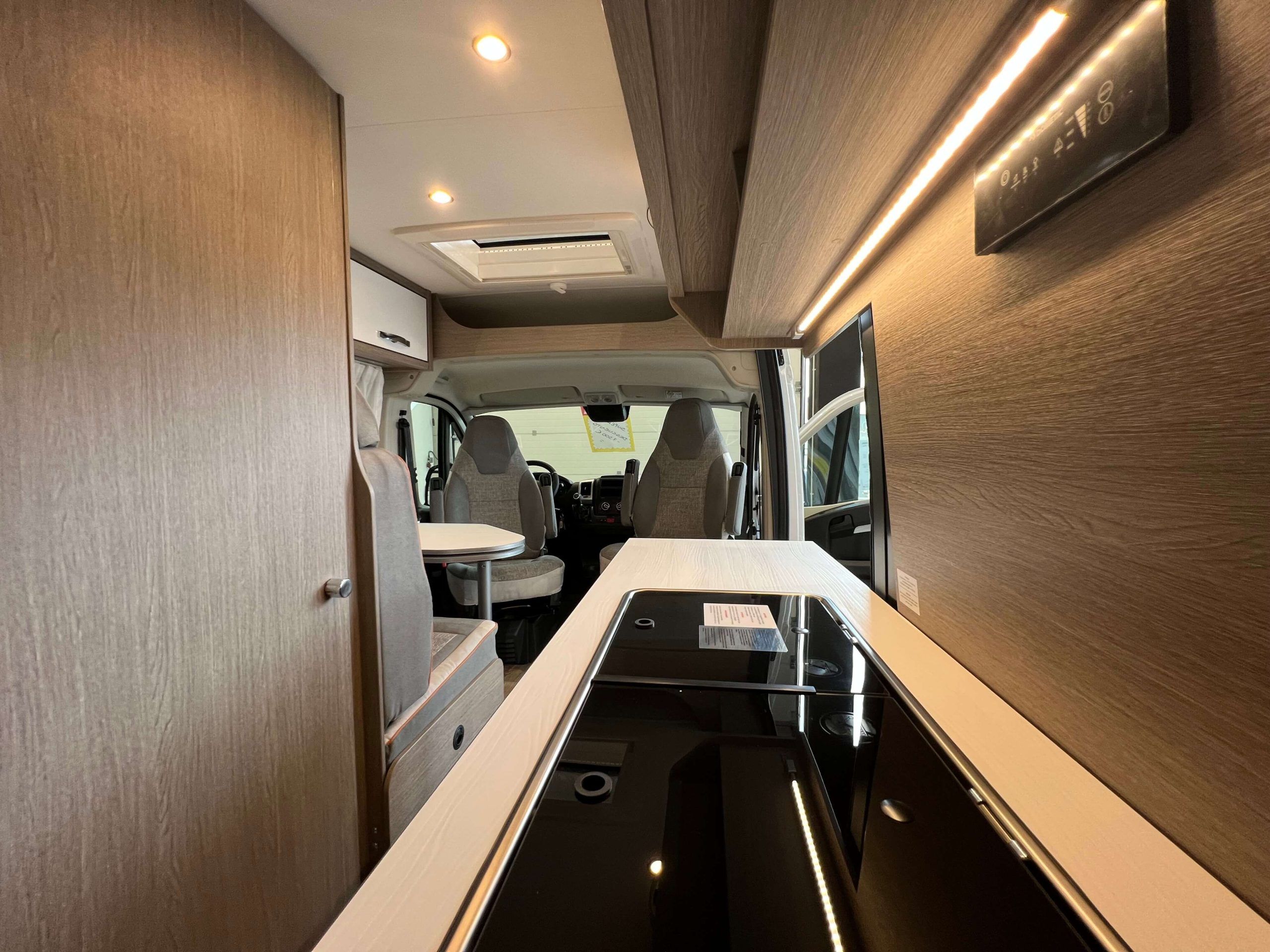 CAMPER PÖSSL 2 WIN S PLUS BLANCA (9)