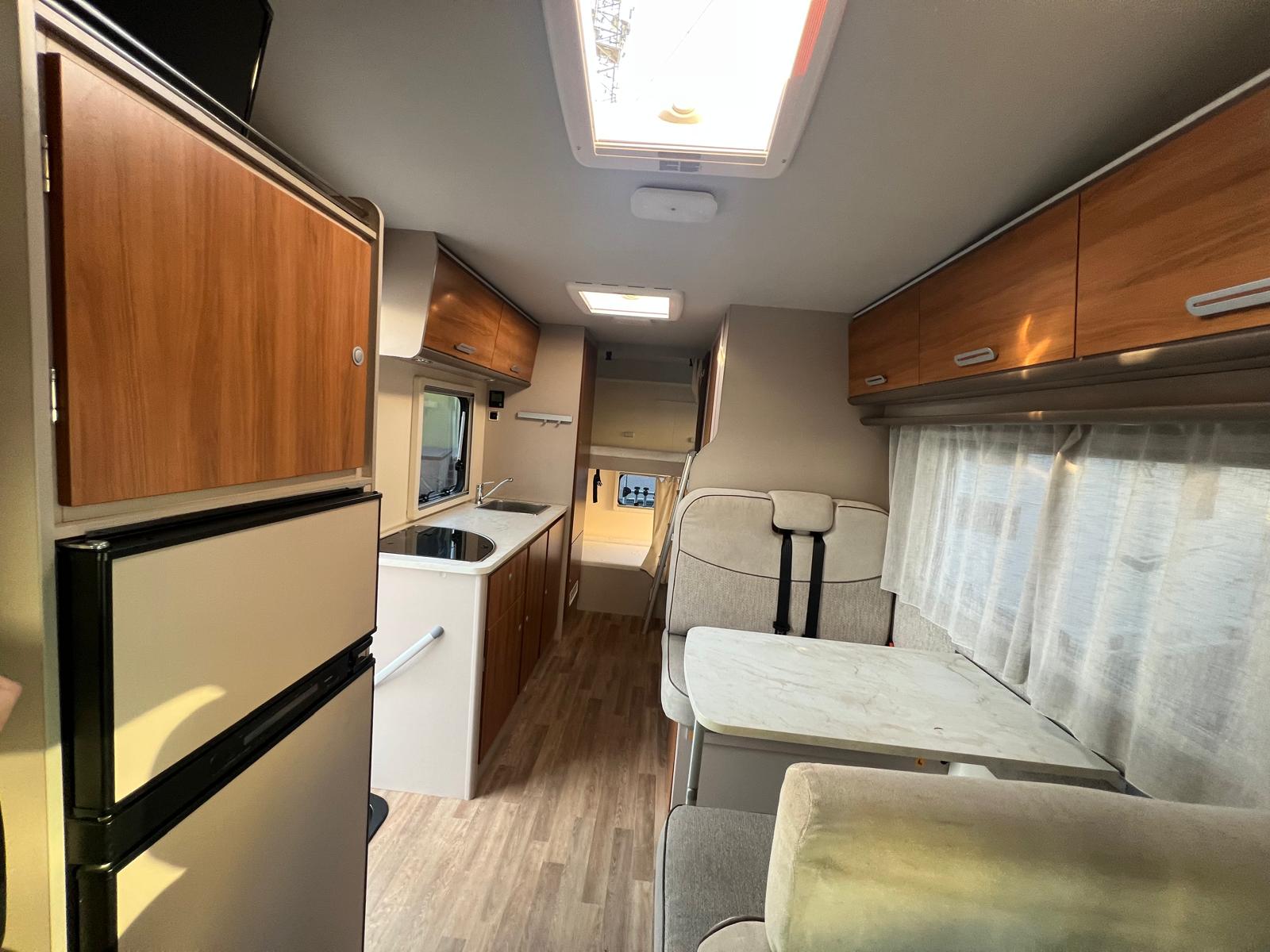 AUTOCARAVANA RIMOR HYGGE 7 (7)