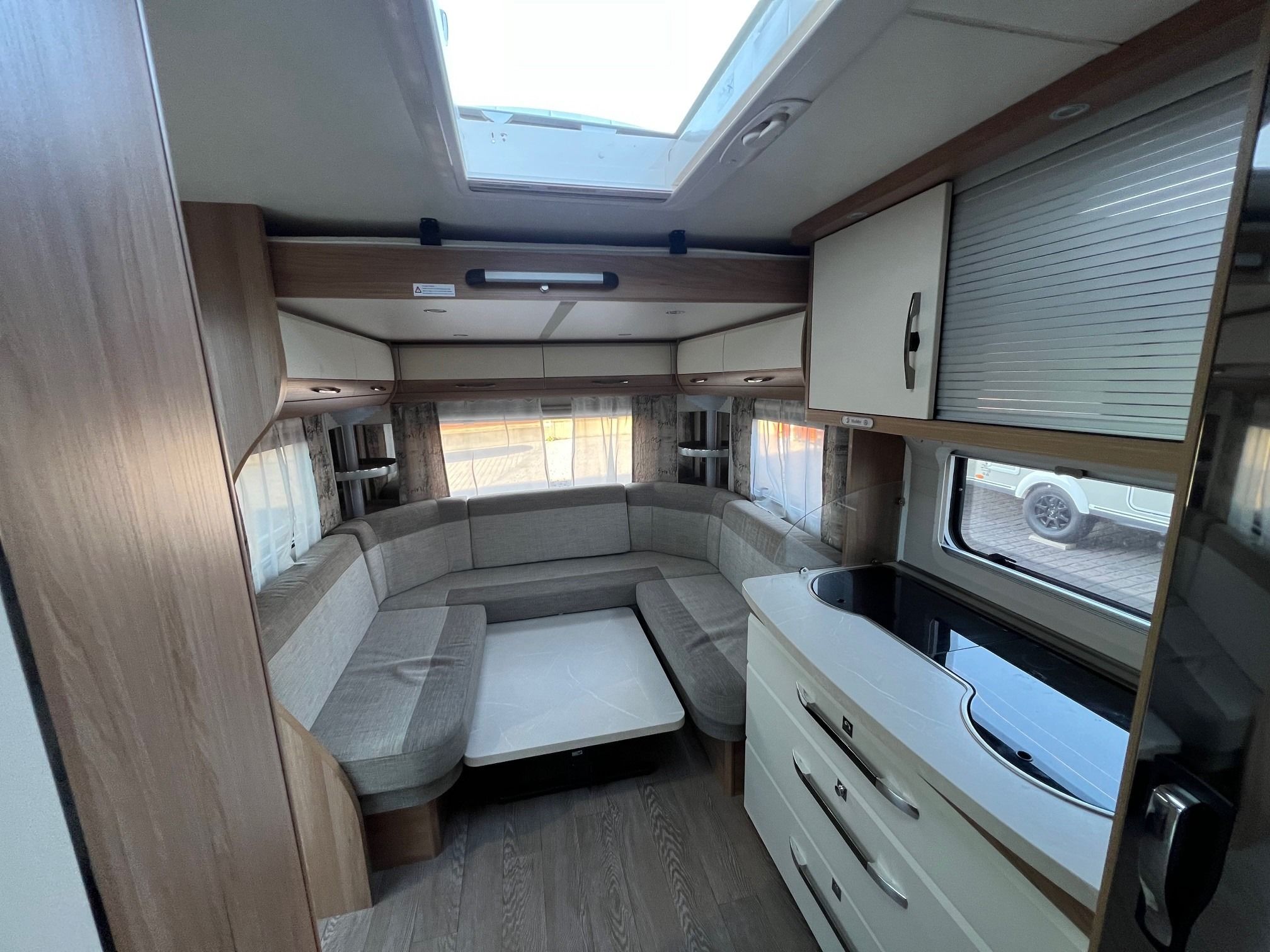 HOBBY 515 UHK LUXE (10)