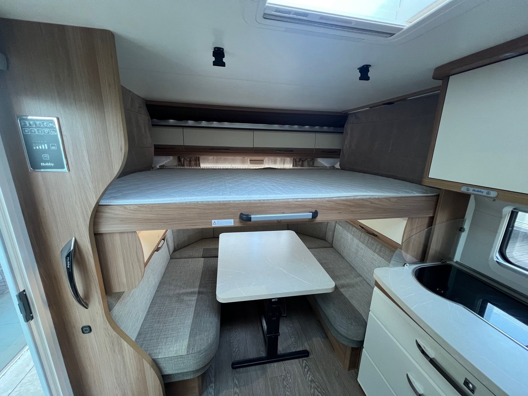 HOBBY 515 UHK LUXE (13)