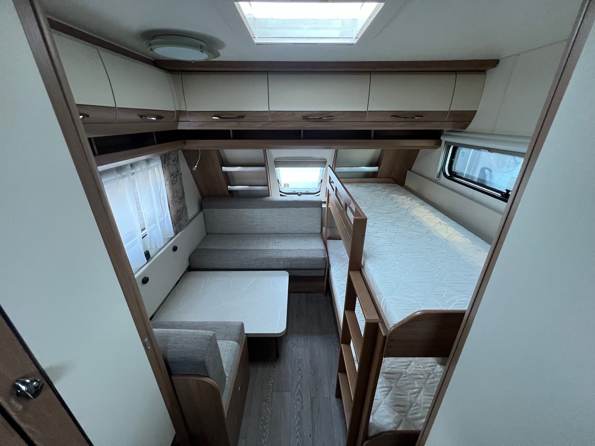 HOBBY 515 UHK LUXE (5)